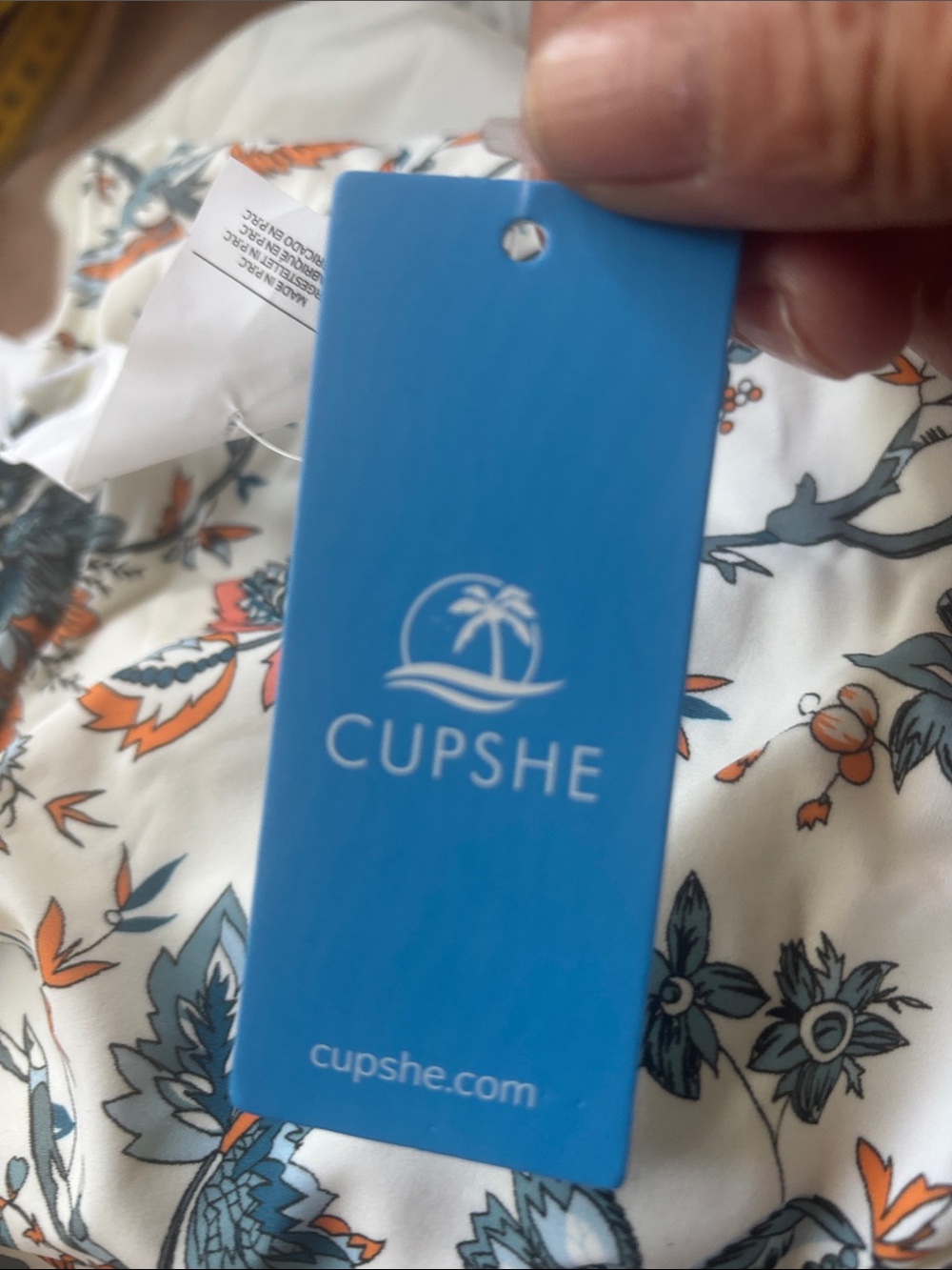 Cupshe stitch Floral Halter V-Neck Women’s Top in White - Picture 7 of 9
